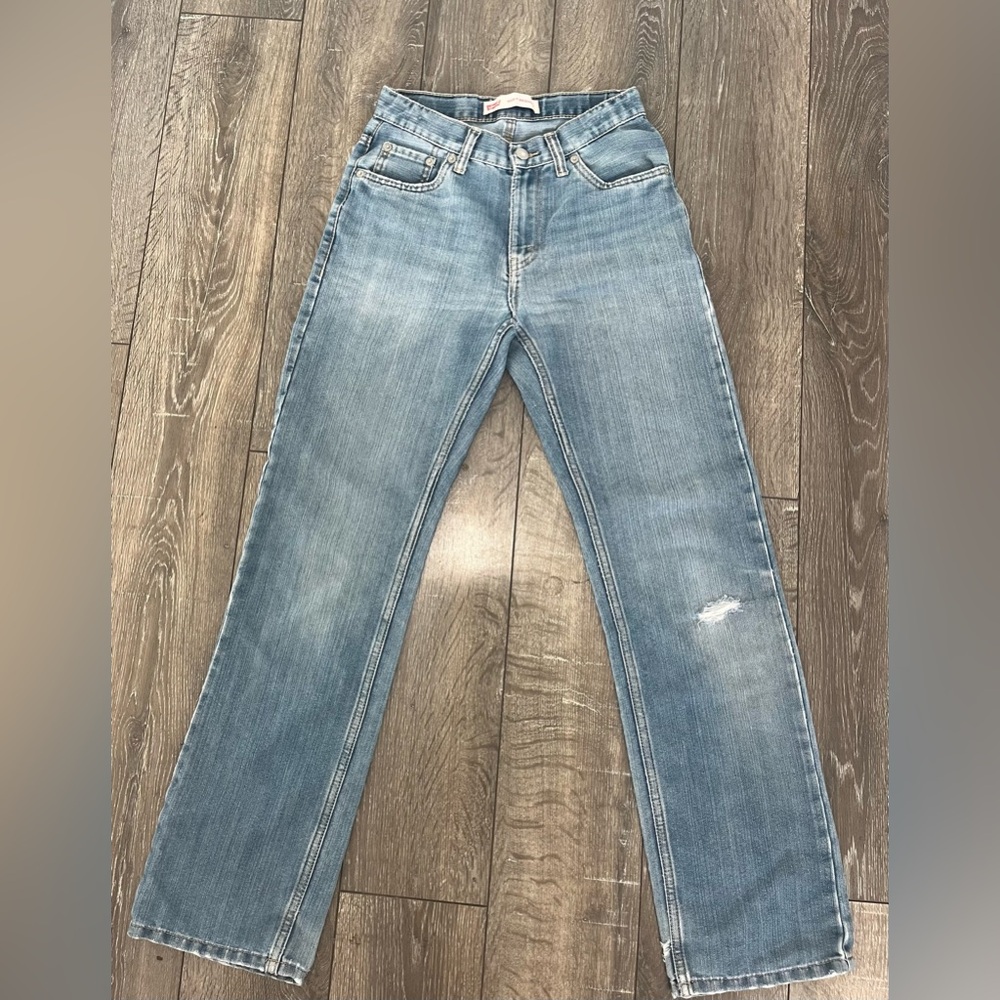 Levi’s 505 Size 16 26x30 Straight Leg, Denim Light Wash Blue Jeans Distressed